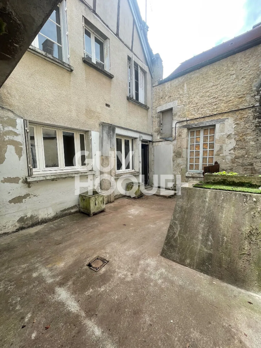 maison à COULANGES LA VINEUSE — photo 1 sur 16