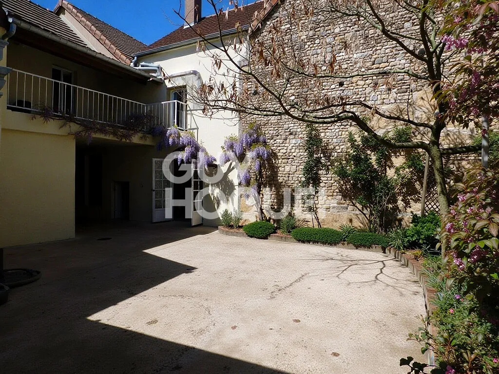 maison 6 pièces à MALIGNY, 146 m² — photo 1 sur 12