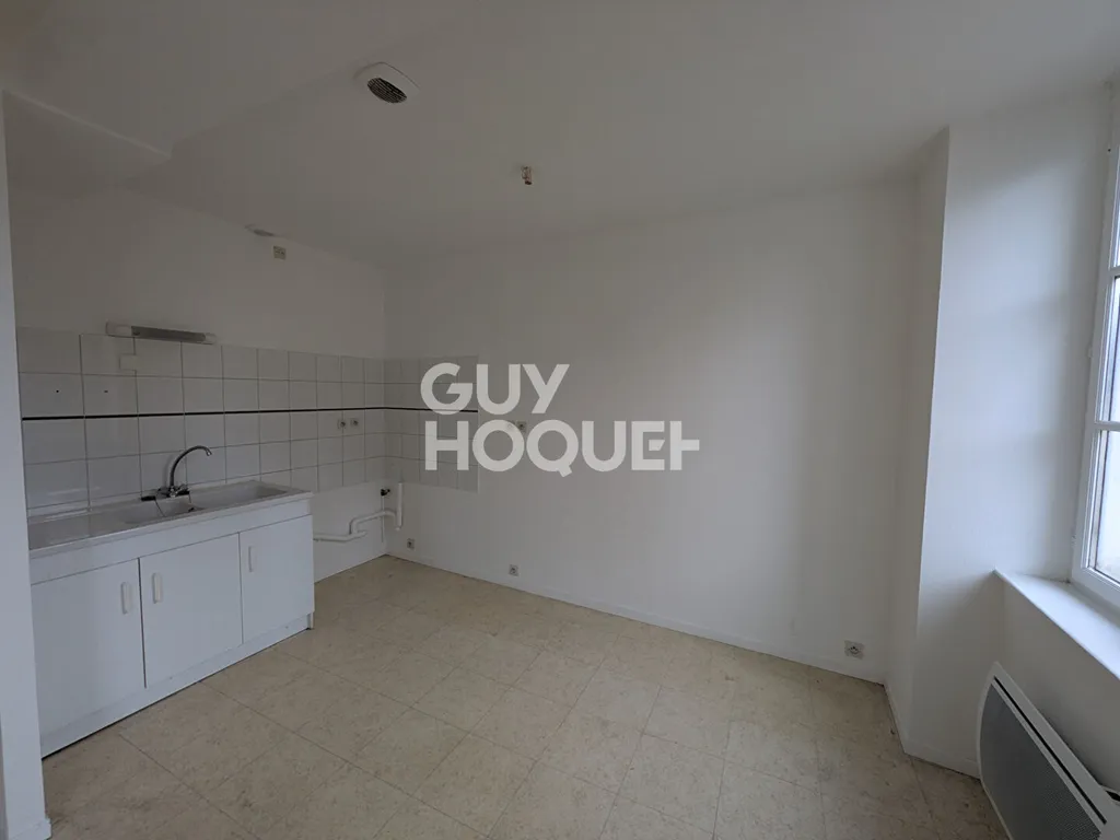 appartement 2 pièces à SEIGNELAY — photo 2 sur 11